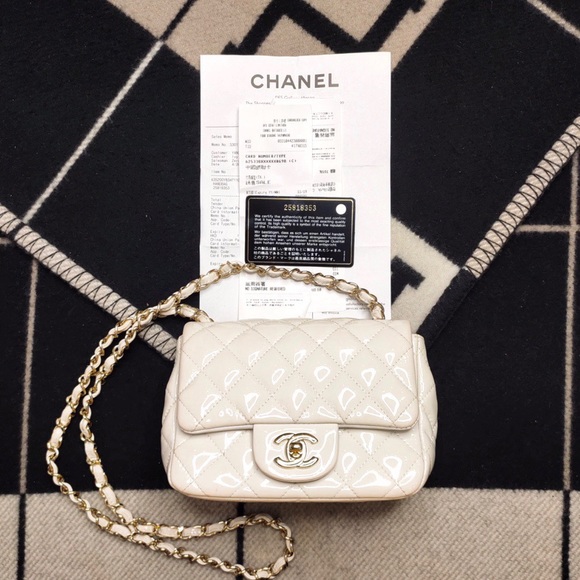 chanel classic mini square flap bag